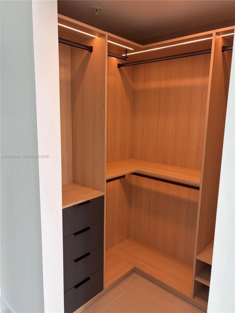 1170 E Hallandale Beach Blvd, Unit 2409, Hallandale Beach, FL 33009 Photo