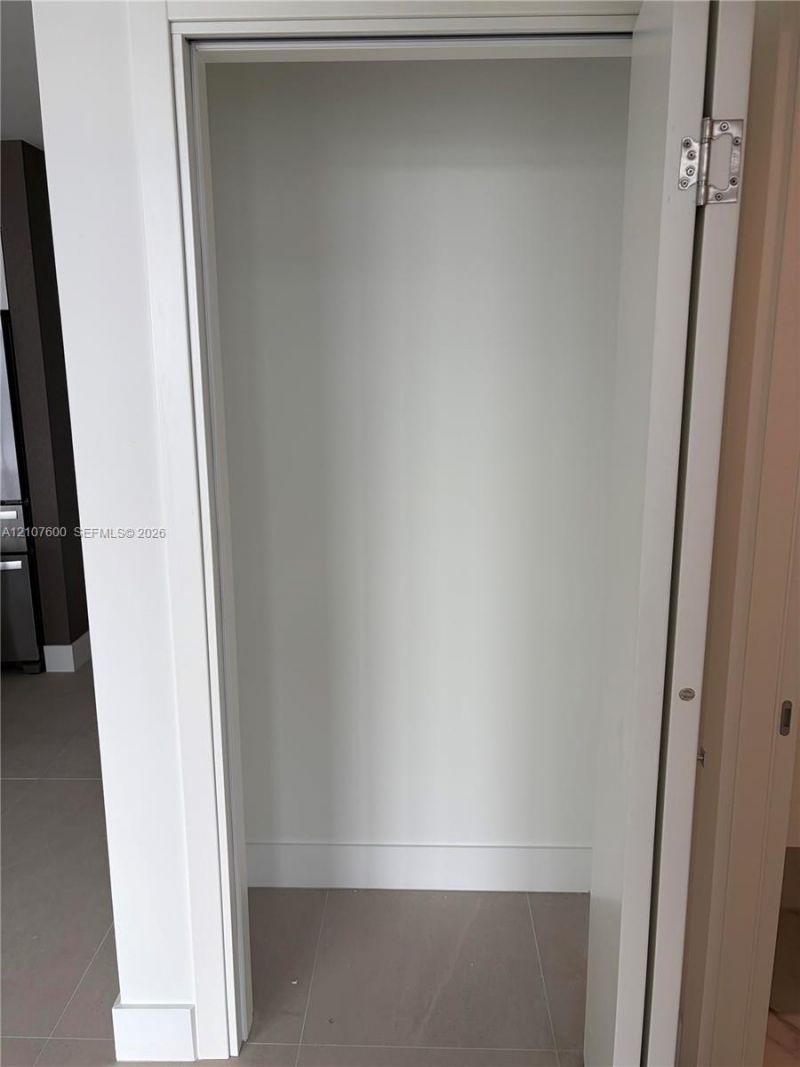 1170 E Hallandale Beach Blvd, Unit 2409, Hallandale Beach, FL 33009 Photo