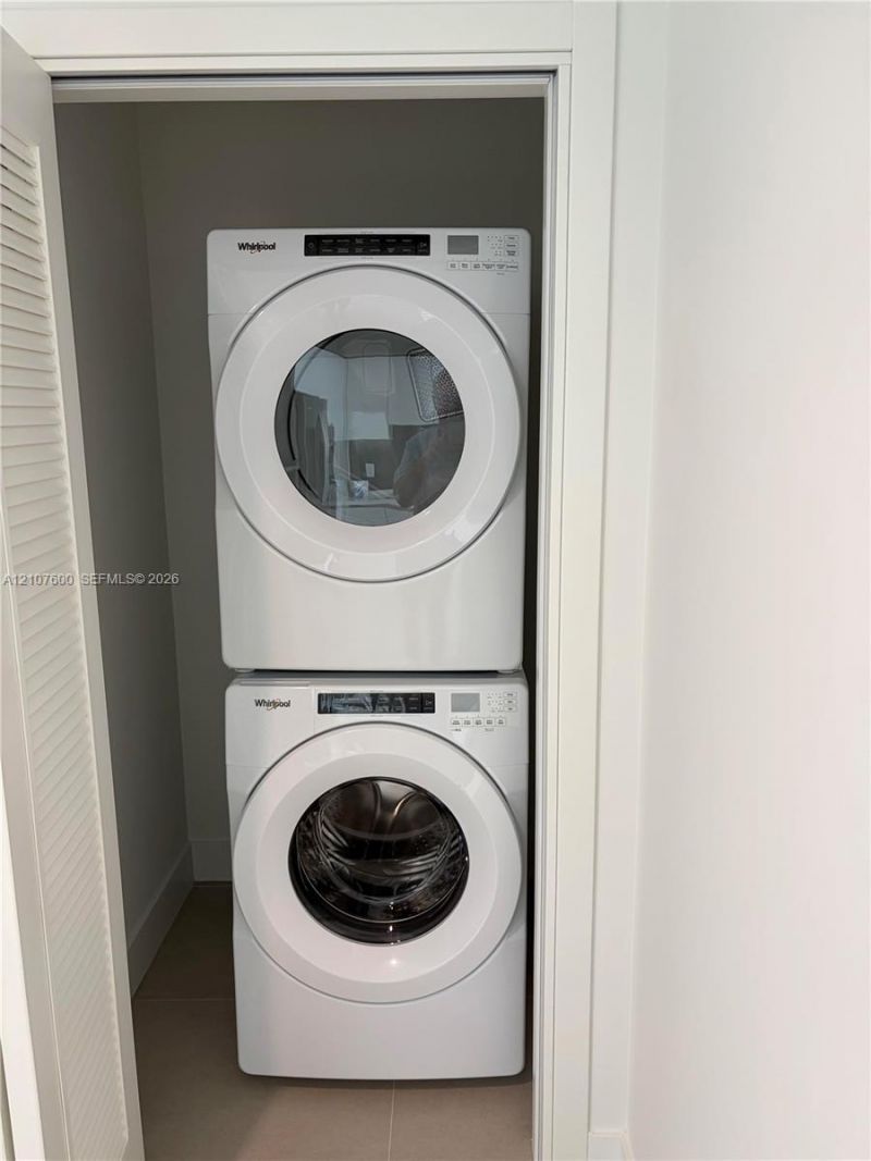 1170 E Hallandale Beach Blvd, Unit 2409, Hallandale Beach, FL 33009 Photo