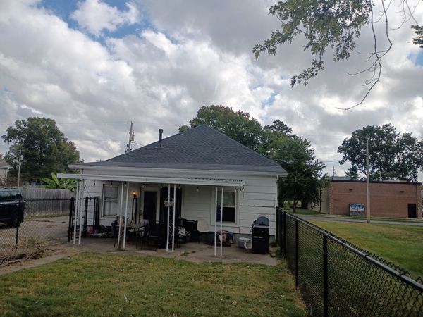1210 N LOGAN Street , Marion, IL 62959