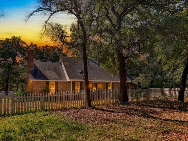 864 County Road 2114, Gainesville, TX 76240