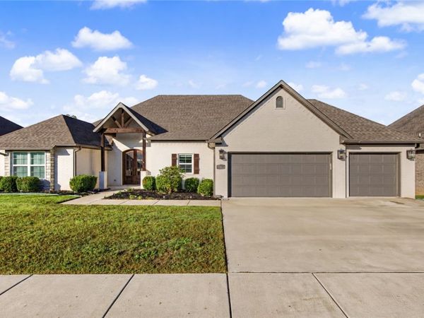 3736 Spyglass Hill Drive , Fayetteville, AR 72701