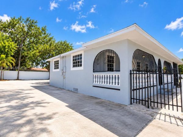 2250 NW 103rd St , Unit A, Miami, FL 33147