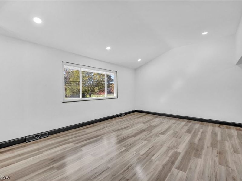 6323 Turney Road, Garfield Heights, OH 44125 Photo 7