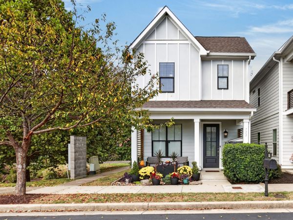 722 Cottage Park Dr , Nashville, TN 37207
