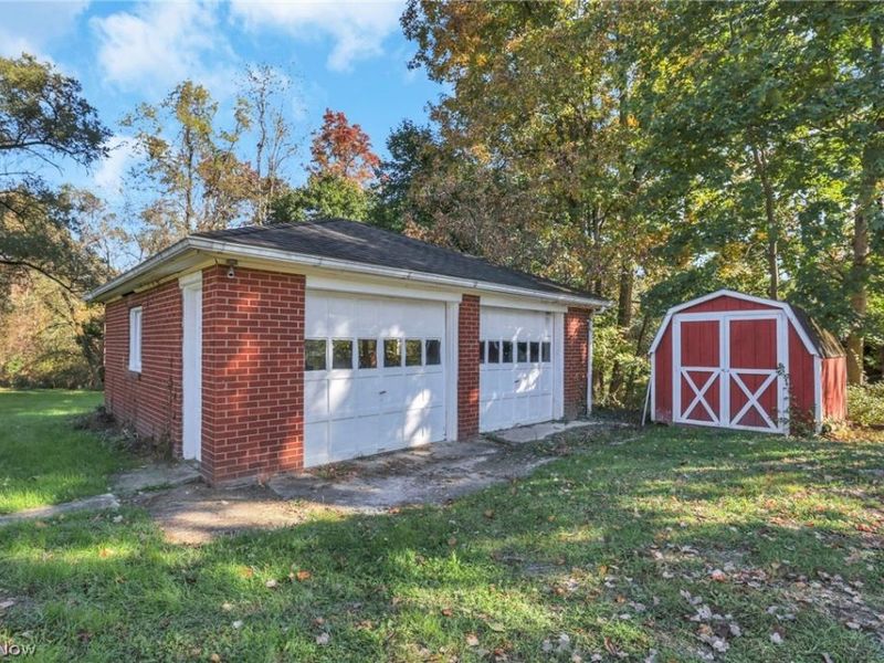 930 Friendship Drive, New Concord, OH 43762 Photo 9