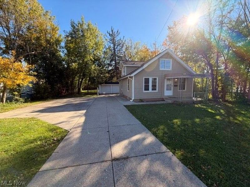 366 Columbus Street, Bedford, OH 44146 Photo 2