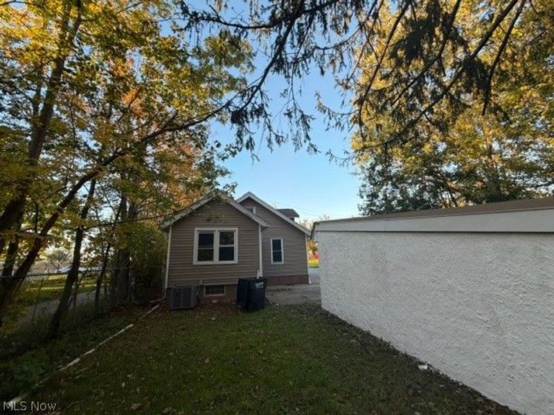 366 Columbus Street, Bedford, OH 44146 Photo 32