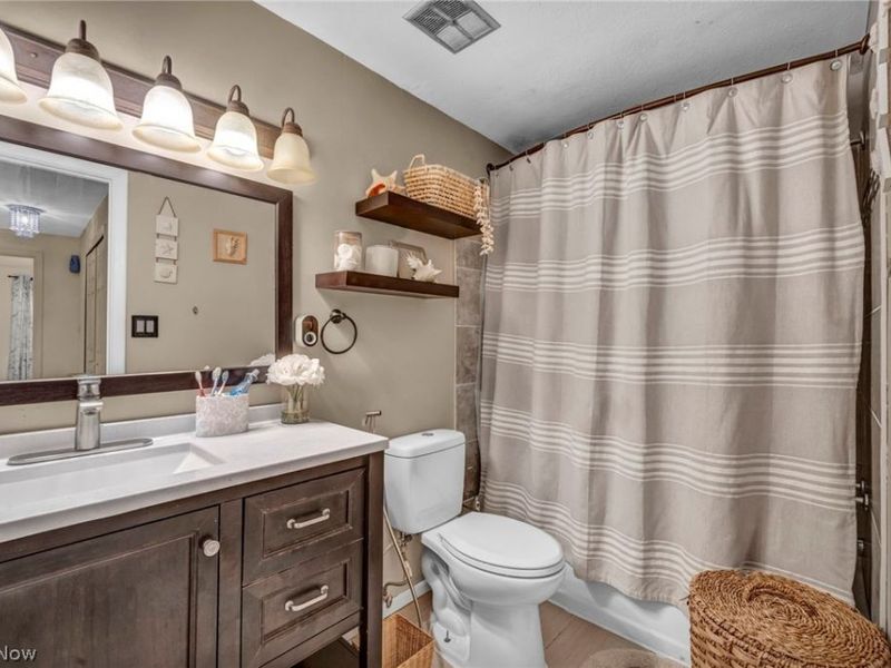 11804 Harbour Light Drive, Unit 1804, North Royalton, OH 44133 Photo 30