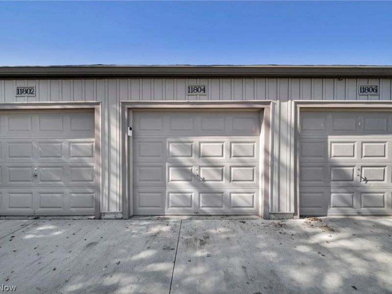 11804 Harbour Light Drive, Unit 1804, North Royalton, OH 44133 Photo 5