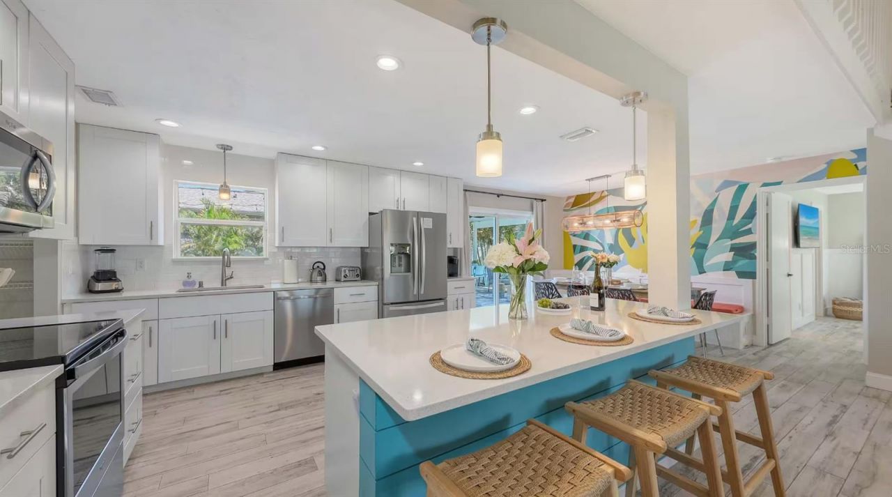 7104 9th Avenue Drive Nw, Bradenton, FL 34209 Photo