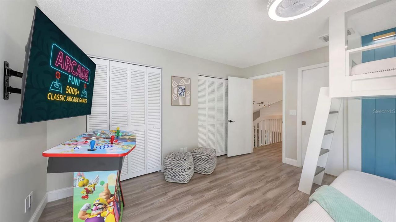 7104 9th Avenue Drive Nw, Bradenton, FL 34209 Photo