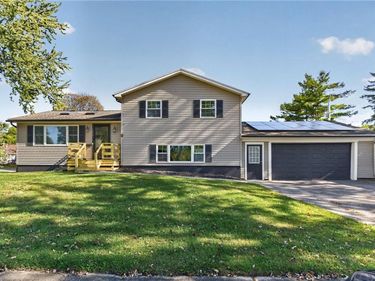 193 Meadow Circle, Rochester, NY 14609