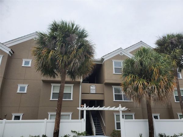 15215 AMBERLY DRIVE , Unit 1009, TAMPA, FL 33647