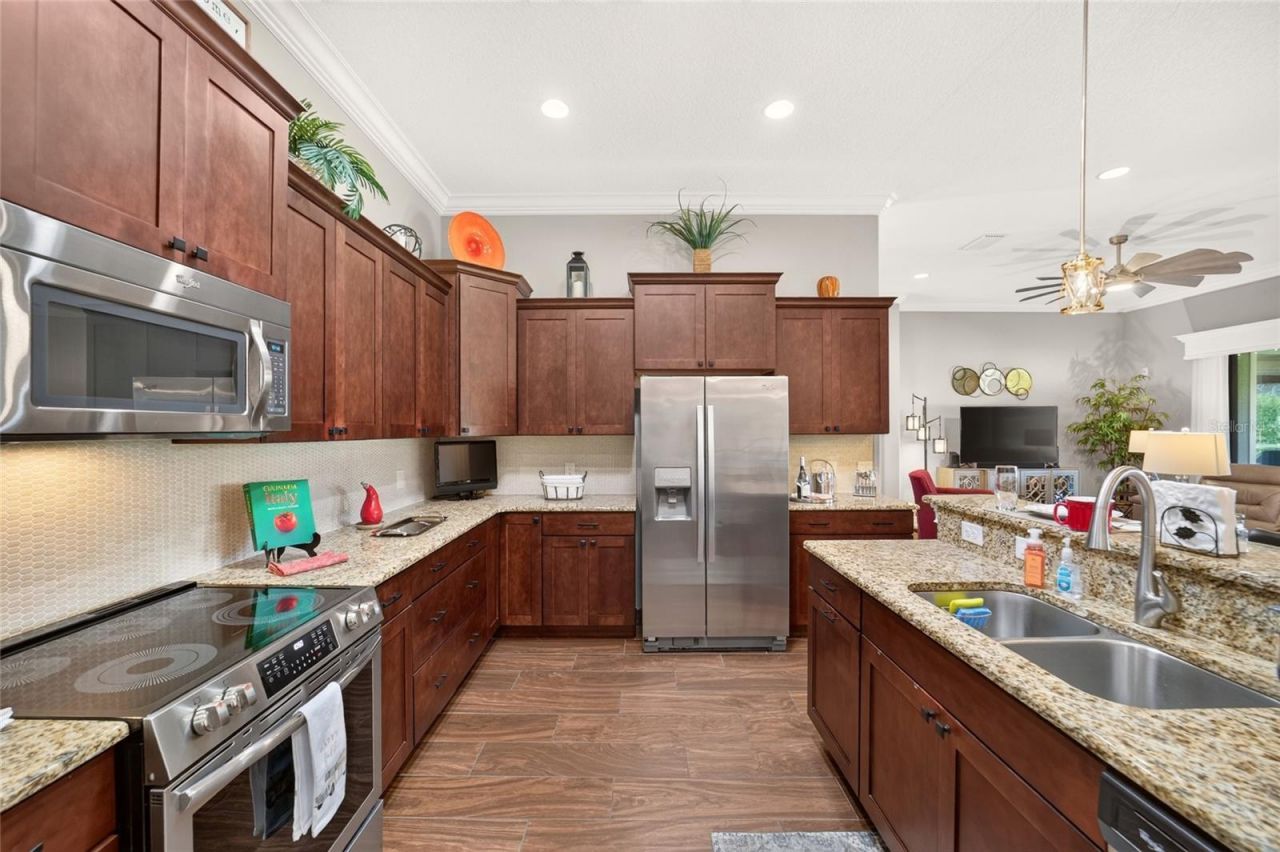 5419 Meadow Hill Loop , Lady Lake, FL 32159 Photo