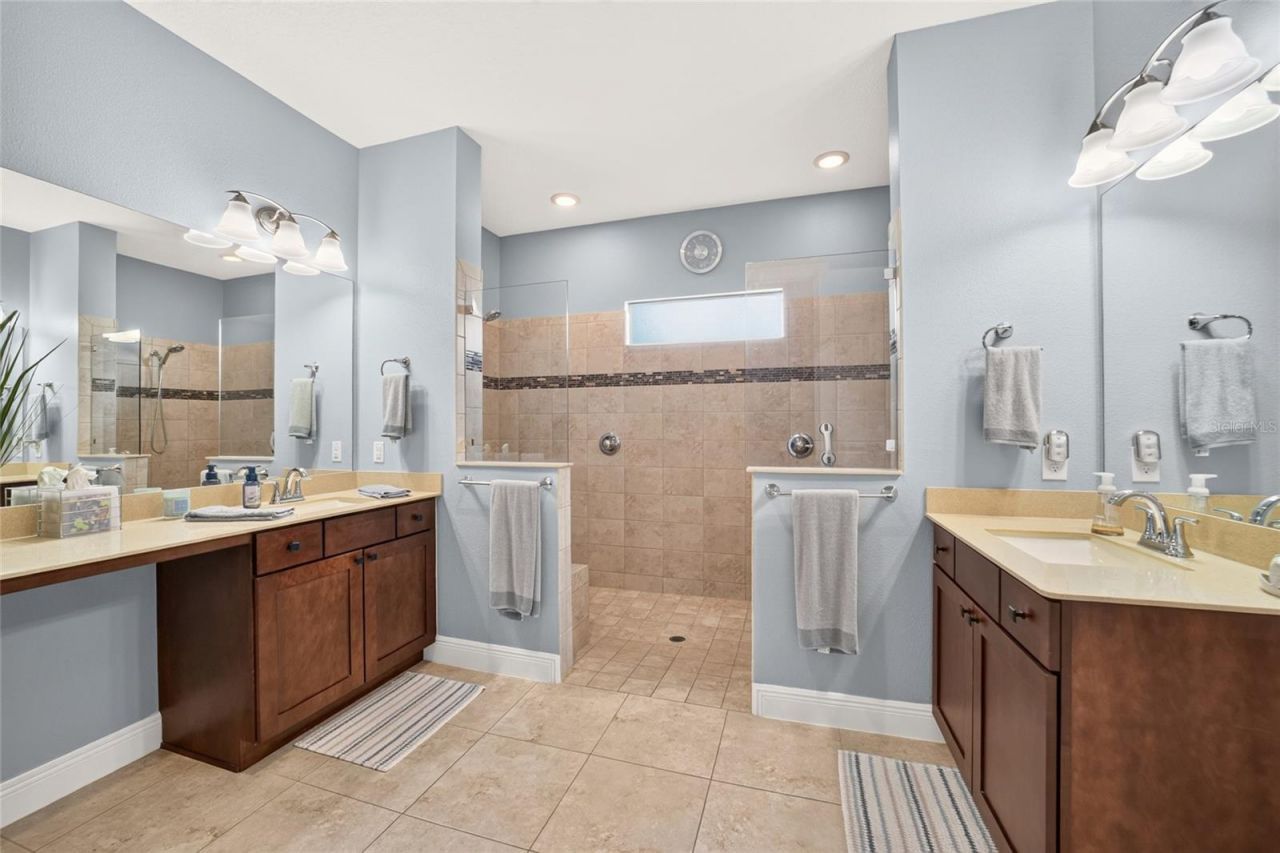 5419 Meadow Hill Loop , Lady Lake, FL 32159 Photo
