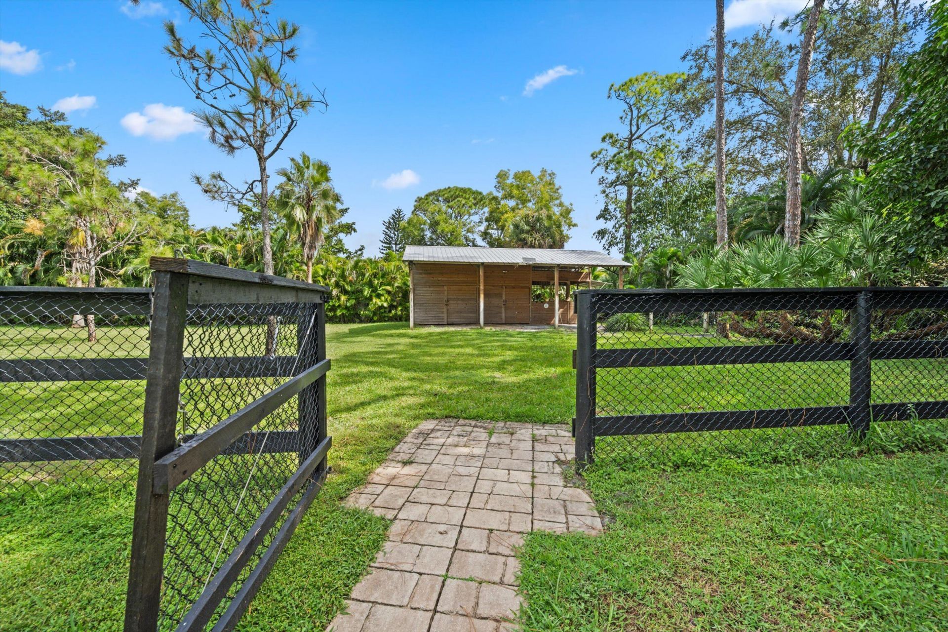 4692 122nd Drive N, The Acreage, FL 33411 Photo