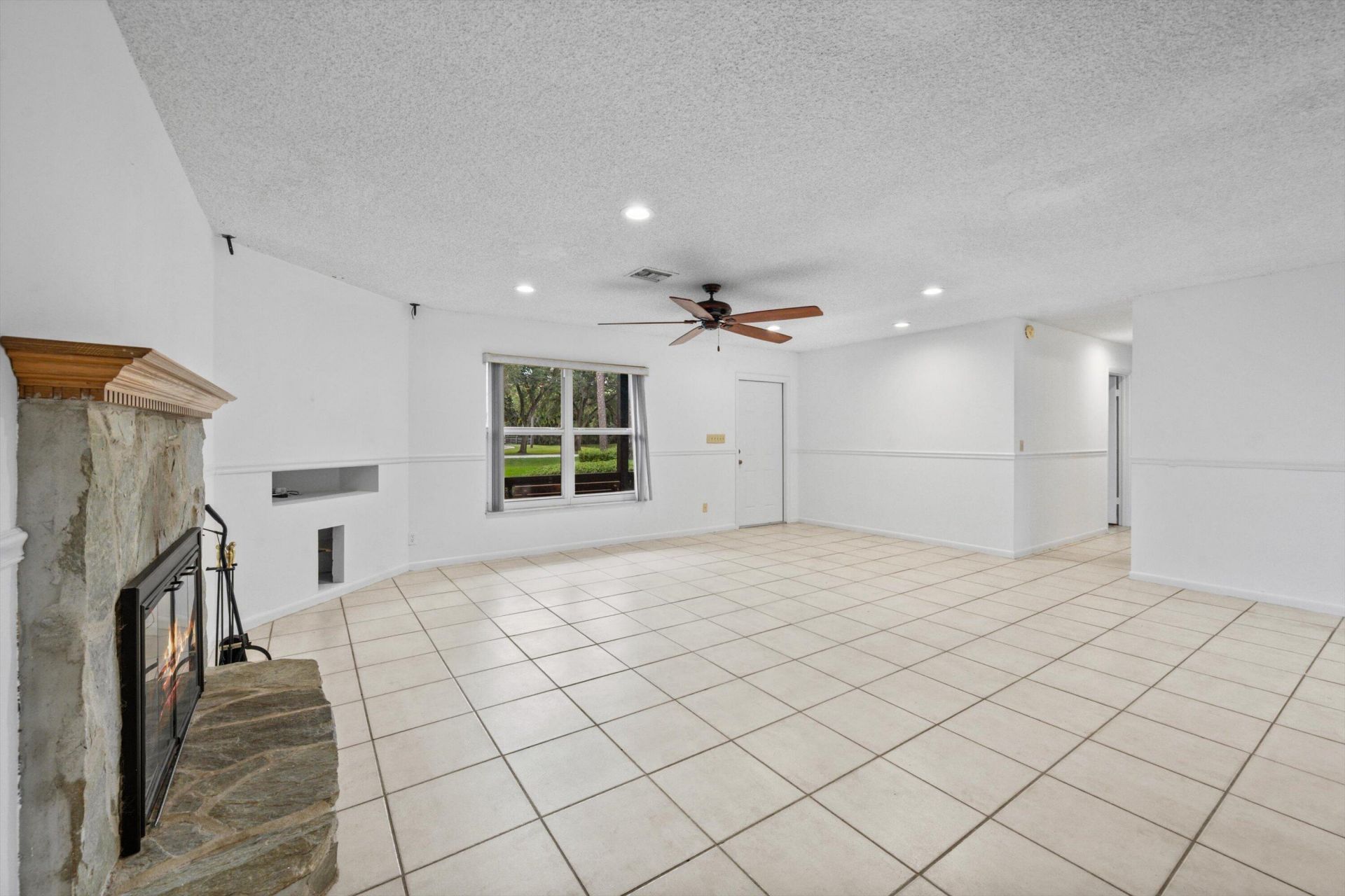 4692 122nd Drive N, The Acreage, FL 33411 Photo