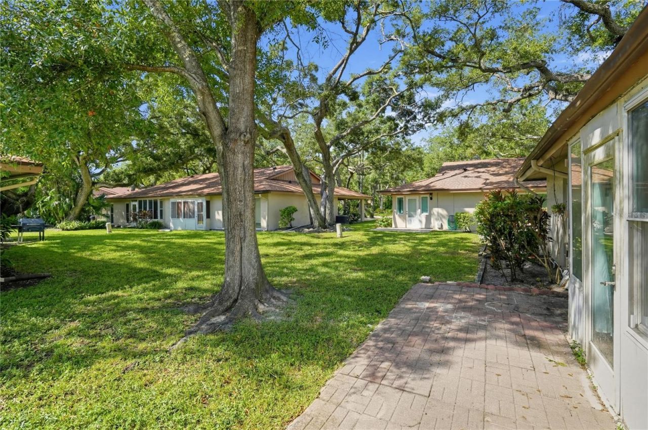 2612 51st Avenue W, Bradenton, FL 34207 Photo