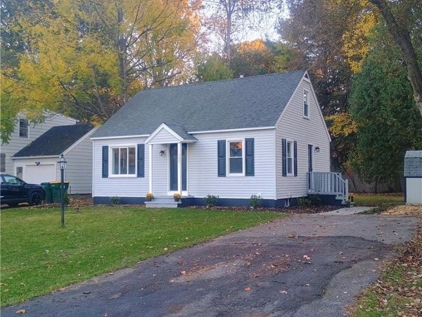 705 Palmer Drive , Syracuse, NY 13212