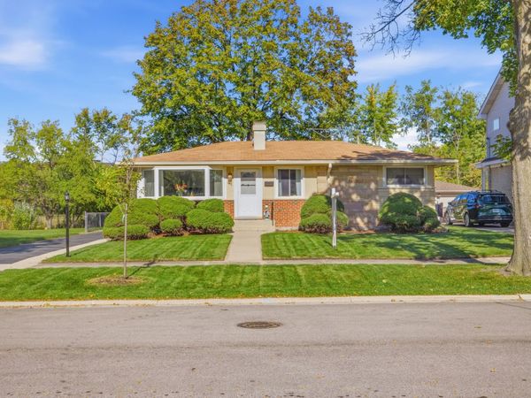 116 Dennis Drive, Bensenville, IL 60106