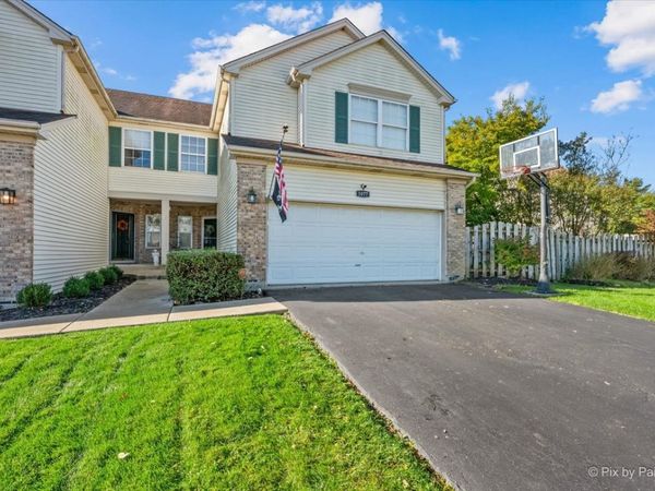1077 Viewpoint Drive , Lake In The Hills, IL 60156