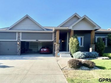 16214 Whitmore Street, Bennington, NE 68007