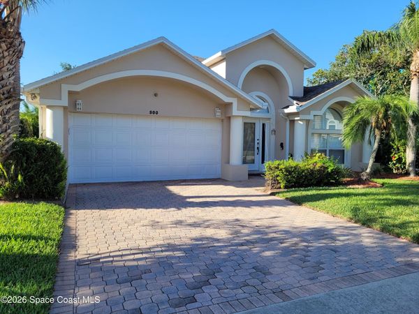 800 Sunset Lakes Drive , Merritt Island, FL 32953