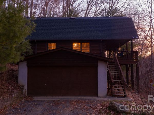 2311 Old Mountain Road , Mars Hill, NC 28754