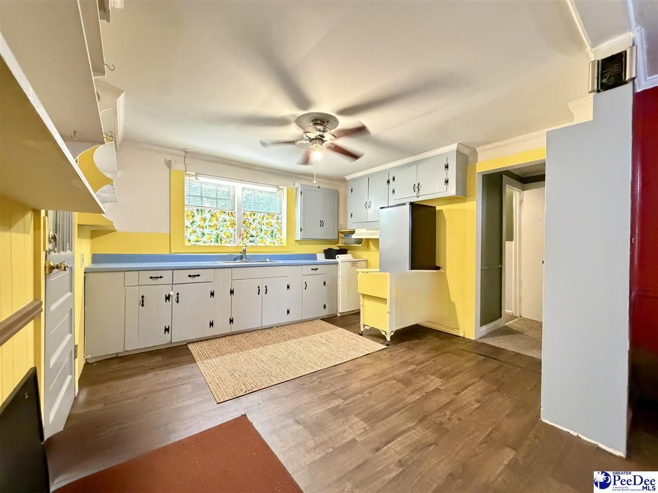 111 N Carolina Court Photo 6