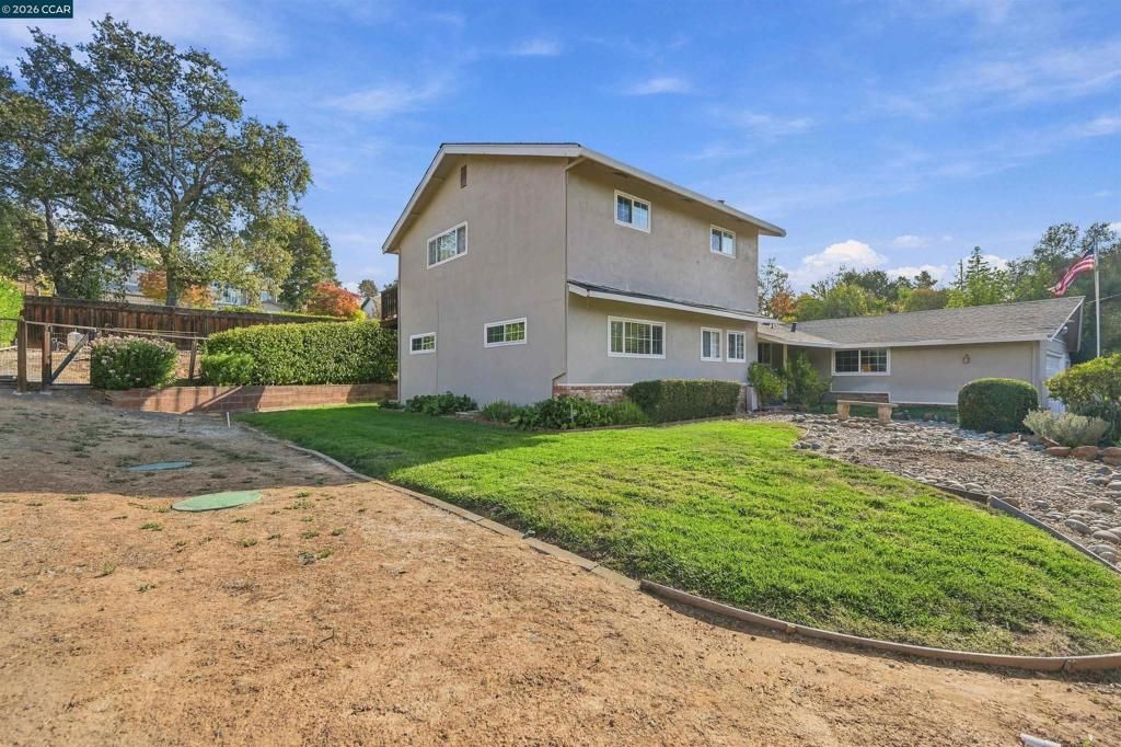 876 San Miquel Rd, Concord, CA 94518 Main Photo