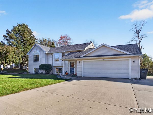214 Apollo Place, Wayland, MI 49348