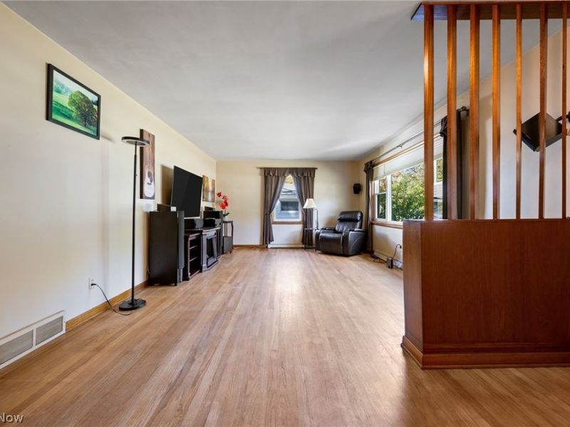 342 Stratford Road, Fairlawn, OH 44333 Photo 6
