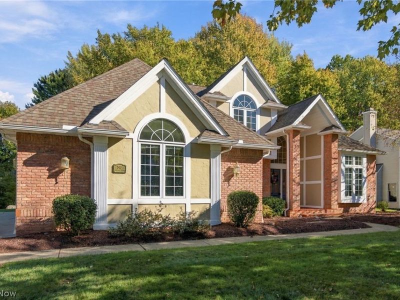 517 Rockwood Court , Avon Lake, OH 44012 Photo 2