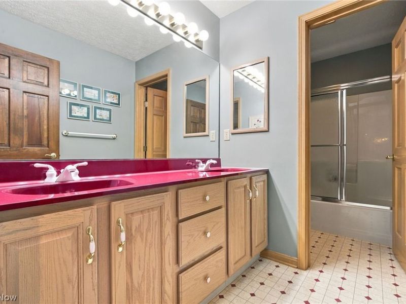 517 Rockwood Court , Avon Lake, OH 44012 Photo 37