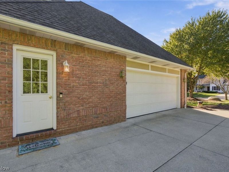 517 Rockwood Court , Avon Lake, OH 44012 Photo 4