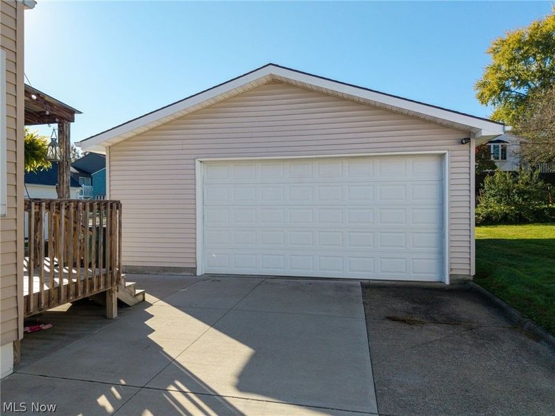 1450 Ries Street , Barberton, OH 44203 Photo 18