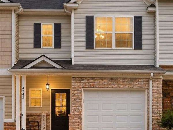 4742 Beacon Ridge Lane, Flowery Branch, GA 30542