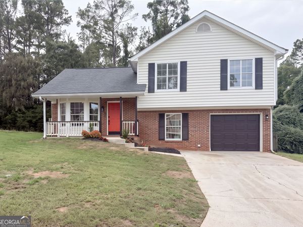 6033 Old Wellborn Trace, Lithonia, GA 30058