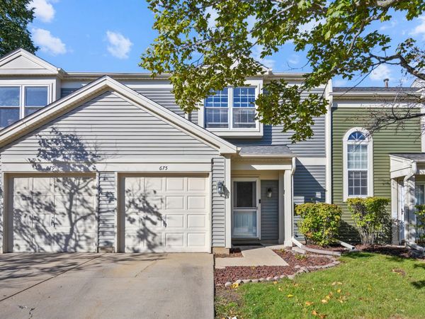 675 Waterford Drive , Hanover Park, IL 60133