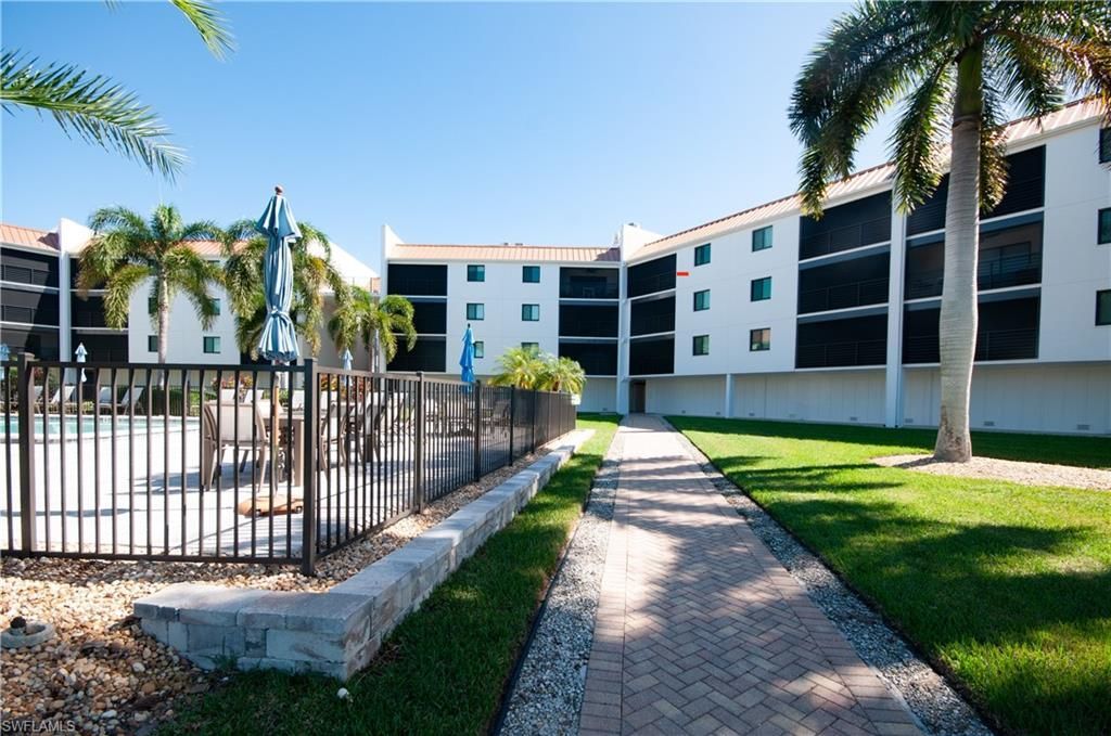 226 3rd St , Unit 311, Bonita Springs, FL 34134 Photo