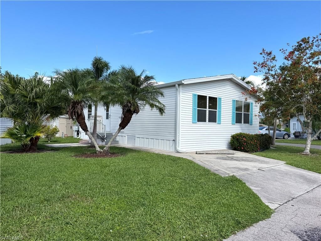 4700 Sawmill Dr W, Estero, FL 33928 Photo