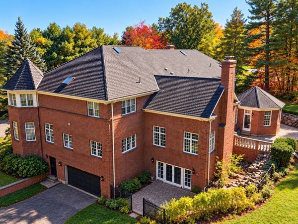 451 Wellesley St, Weston, MA 02493