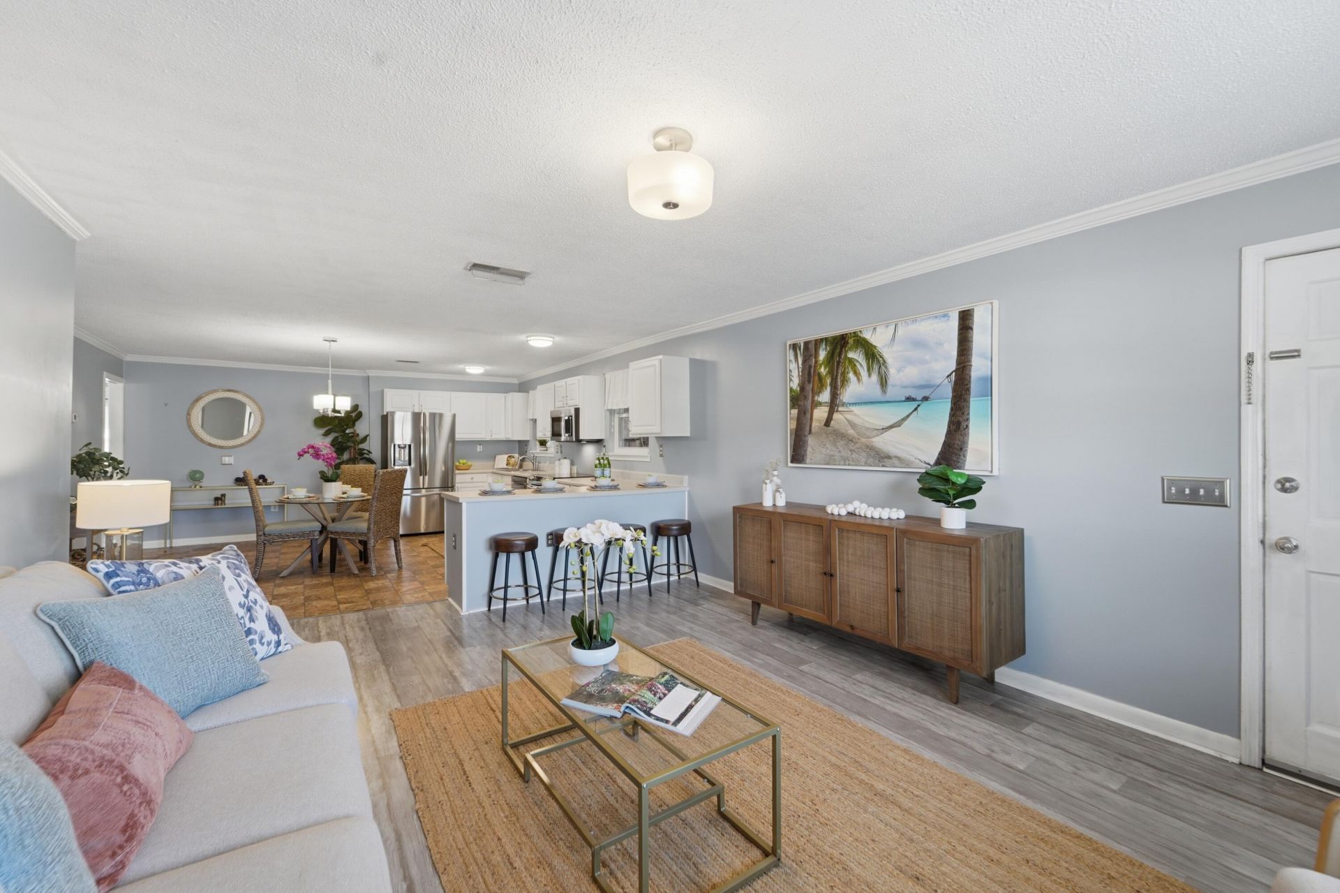 415 Parkdale Drive Photo 5