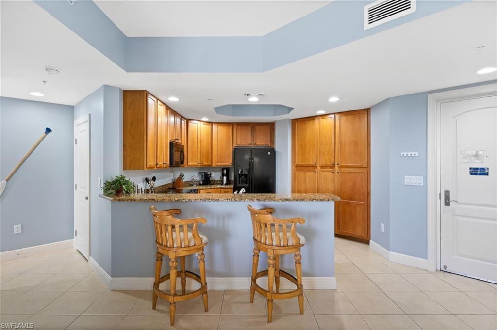 5793 Cape Harbour Dr , Unit 620, Cape Coral, FL 33914 Photo