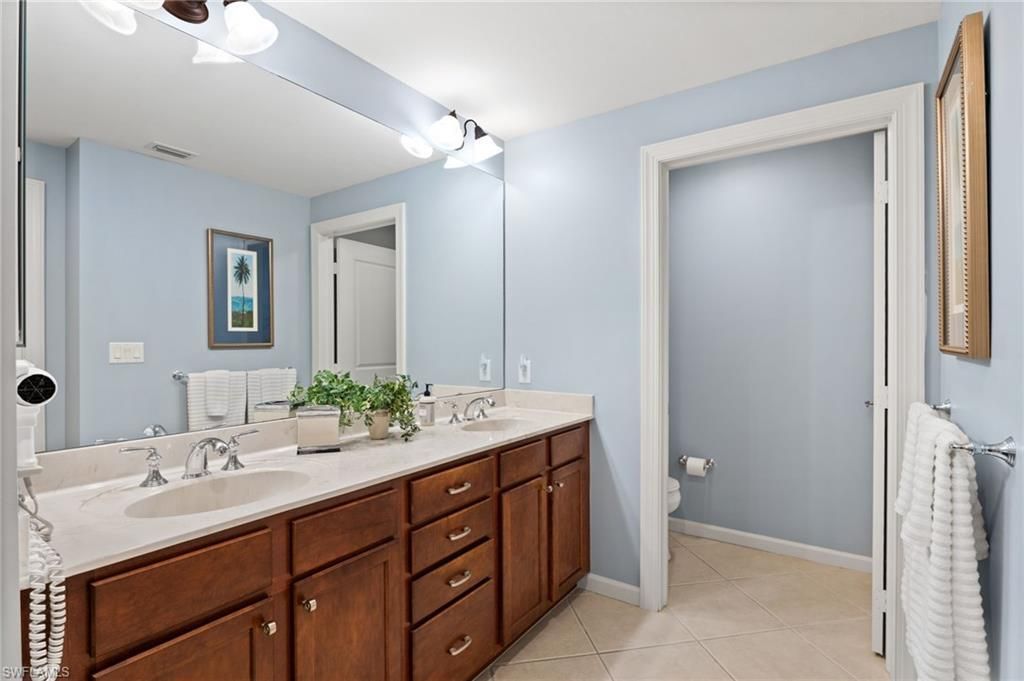 5793 Cape Harbour Dr , Unit 620, Cape Coral, FL 33914 Photo