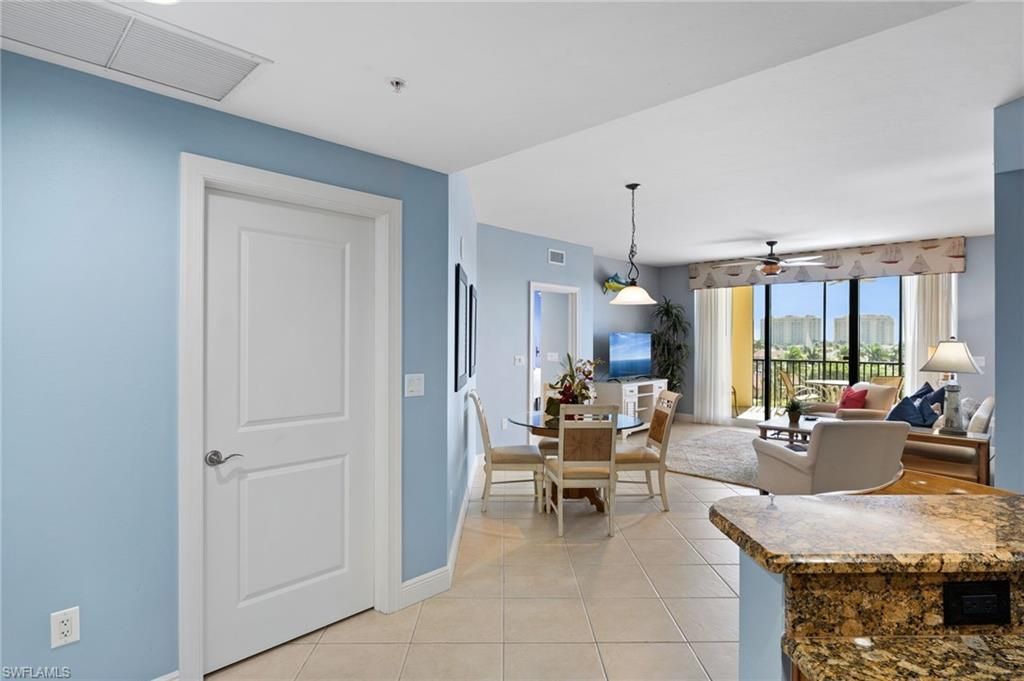5793 Cape Harbour Dr , Unit 620, Cape Coral, FL 33914 Photo
