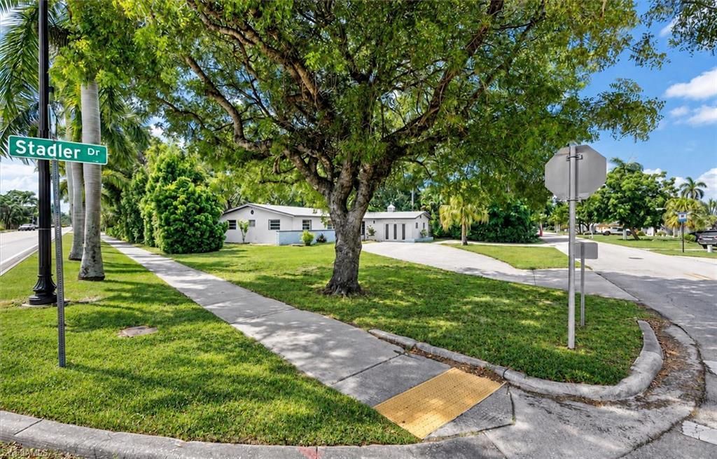 1380 Stadler Dr, Fort Myers, FL 33901 Photo