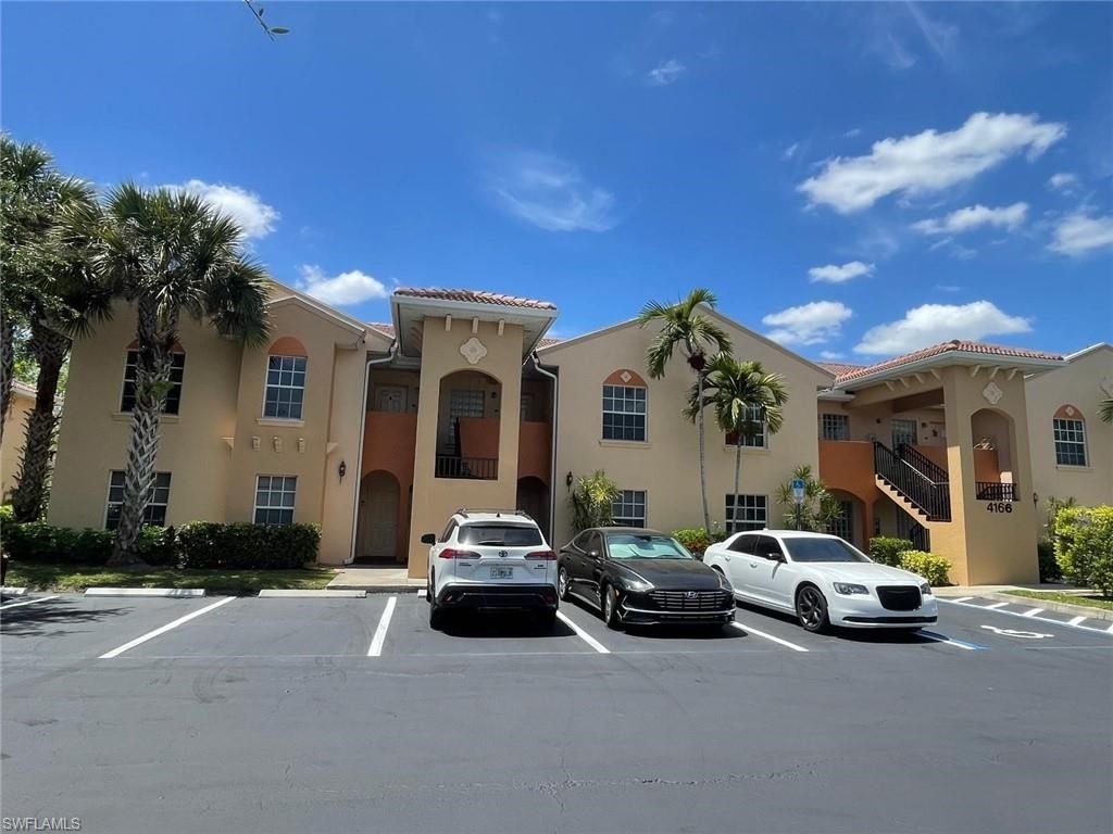 4166 Castilla Cir , Unit 201, Fort Myers, FL 33916 Photo
