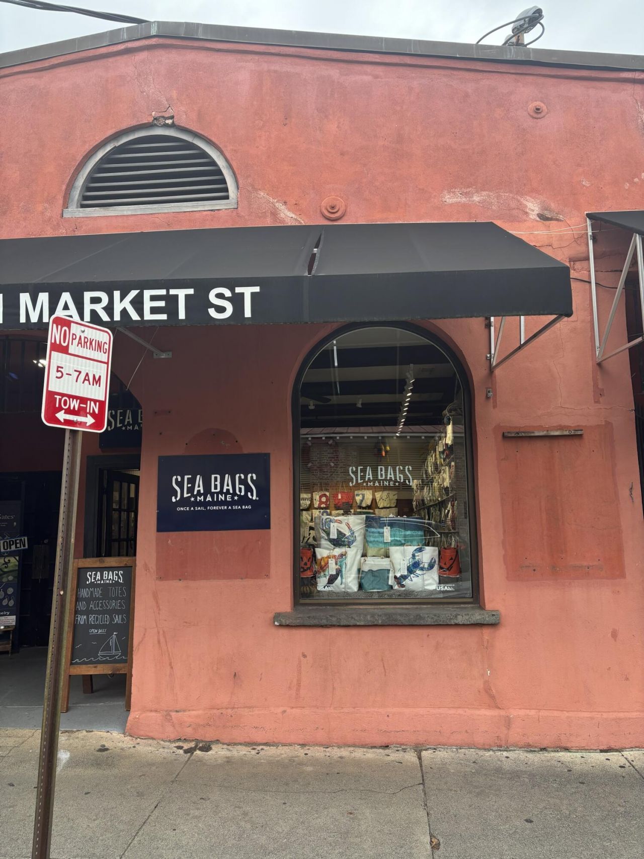 84 N Market Street  Photo 4